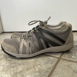 Dansko Athletic Sneaker Tennis Shoe Size 9 39